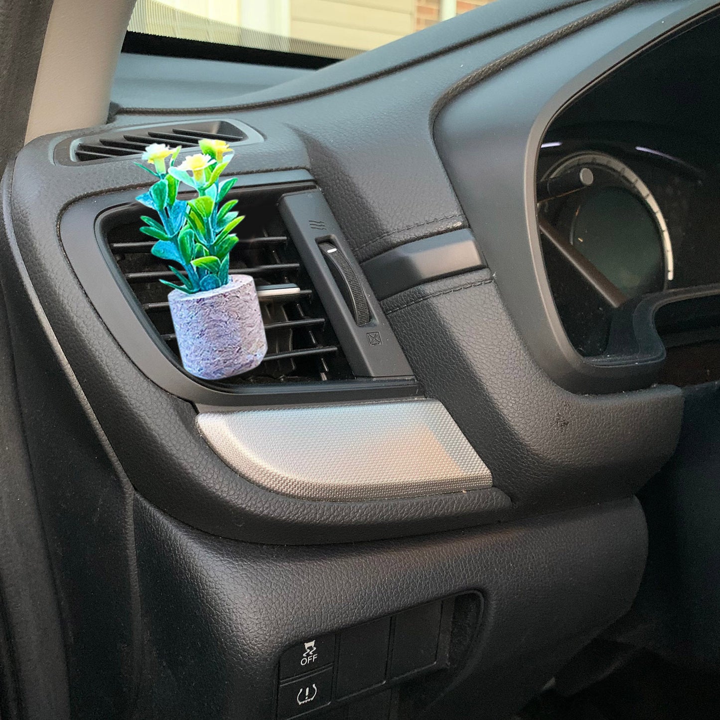 “Mini Car Scents 🌸 – Fresh & Fun Decor”